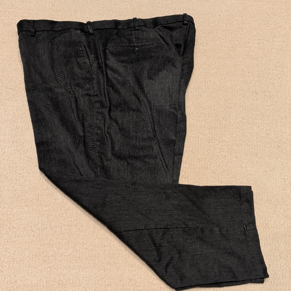 Dockers Men's Charcoal Dress Pants